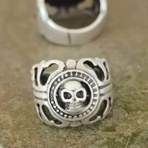 Eskitme Gümüş Renk Metal Kuru Kafa Tasarım Ayarlamalı Erkek Yüzük Takı & Bujiteri