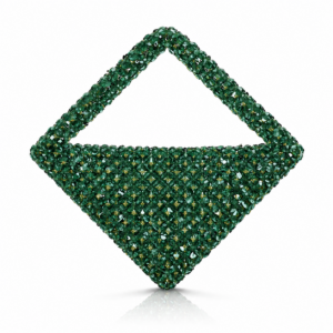 <p data-start="0" data-end="411"><strong>• Marka:</strong> Atelier Emine<br data-start="22" data-end="25" /><strong>• Seri:</strong> Crystal Gelato Couture<br data-start="55" data-end="58" /><strong>• Model: </strong>Viennetta Matcha<br data-start="82" data-end="85" /><strong>• Malzeme:</strong> 8 mm kristal taş ve yüksek dayanımlı fluorocarbon misina<br data-start="152" data-end="155" /><strong>• Boyut: </strong>18 × 16 × 5 cm (±2 cm)<br data-start="186" data-end="189" /><strong>• Kulp: </strong>Kristal taşlı kendinden kulp<br data-start="225" data-end="228" /><strong>• İşçilik:</strong> %100 el işçiliği<br data-start="255" data-end="258" /><strong>• Astar:</strong> Saten astar<br data-start="278" data-end="281" /><strong>• Kapanış:</strong> Mıknatıslı kapanış<br data-start="310" data-end="313" /><strong>• Kullanım: </strong>Elde taşıma için tasarlanmıştır<br data-start="356" data-end="359" /><strong>• Üretim Süresi:</strong> Siparişe özel üretim