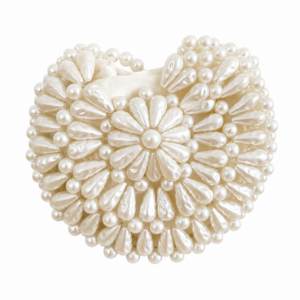 <p data-start="0" data-end="396"><strong>• Marka: </strong>Atelier Emine<br data-start="22" data-end="25" /><strong>• Seri: </strong>Pearl Weave Couture<br data-start="52" data-end="55" /><strong>• Model:</strong> Vanity Oyster<br data-start="77" data-end="80" /><strong>• Malzeme:</strong> 10 mm ve 16 mm lüx inci ve yüksek dayanımlı fluorocarbon misina<br data-start="154" data-end="157" /><strong>• Boyut:</strong> 16 × 15 × 4 cm (±2 cm)<br data-start="188" data-end="191" /><strong>• Kulp:</strong> Lüx inci kulp<br data-start="212" data-end="215" /><strong>• İşçilik:</strong> %100 el işçiliği<br data-start="242" data-end="245" /><strong>• Astar: </strong>Saten büzgülü kese<br data-start="272" data-end="275" /><strong>• Kapanış:</strong> Kapamasız<br data-start="295" data-end="298" /><strong>• Kullanım:</strong> Elde taşıma için tasarlanmıştır<br data-start="341" data-end="344" /><strong>• Üretim Süresi:</strong> Siparişe özel üretim